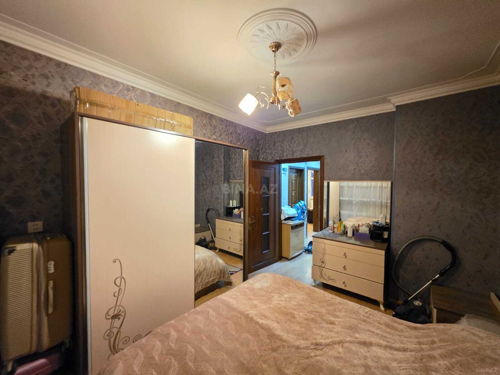 2 otaqlı köhnə tikili 65 m², Suraxanı r. - şəkil 3