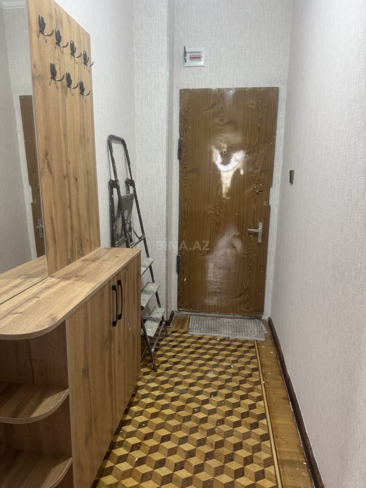 2 otaqlı köhnə tikili 50 m², Azadlıq Prospekti m.