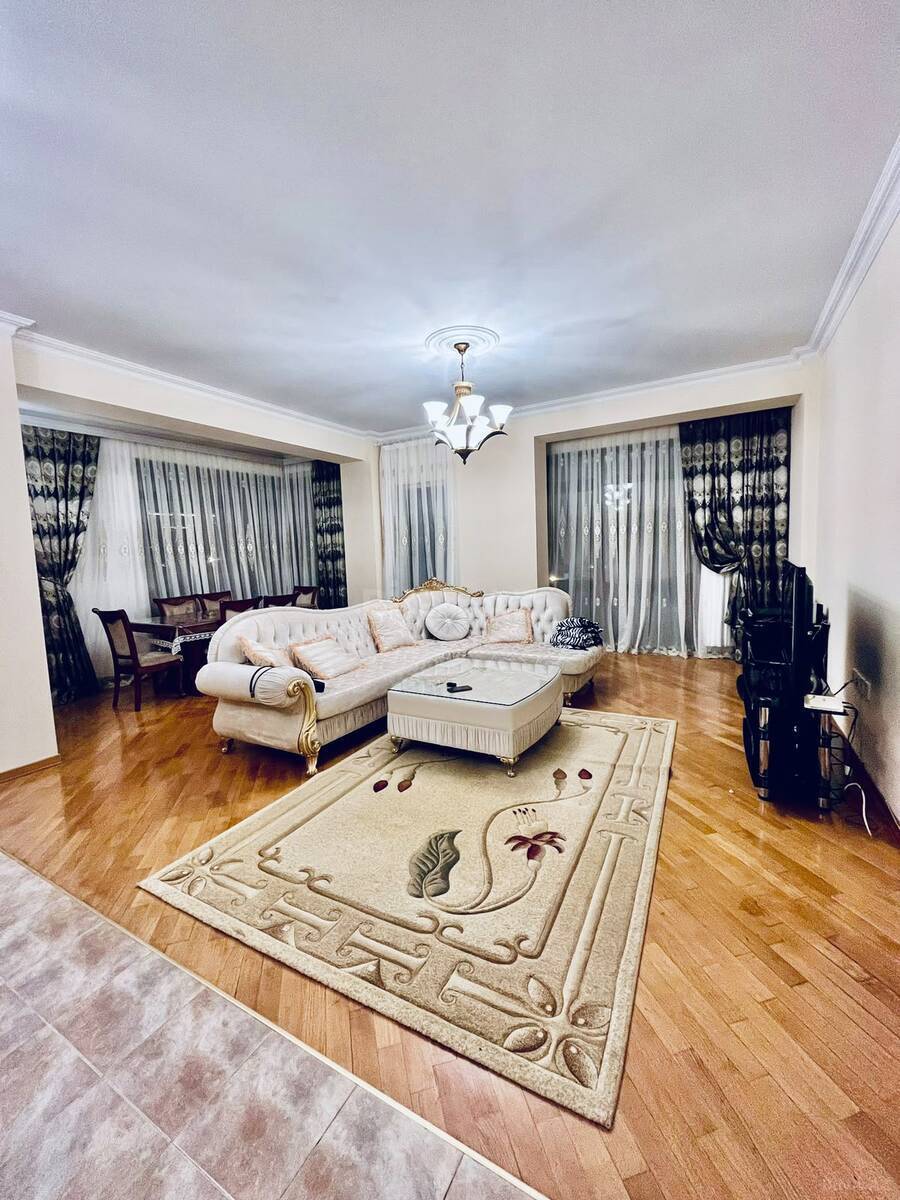 4 otaqlı yeni tikili 145 m², İçəri Şəhər m.
