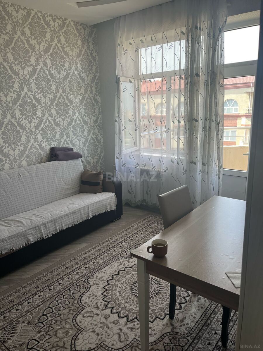 3 otaqlı yeni tikili 80 m², 8 Noyabr m.