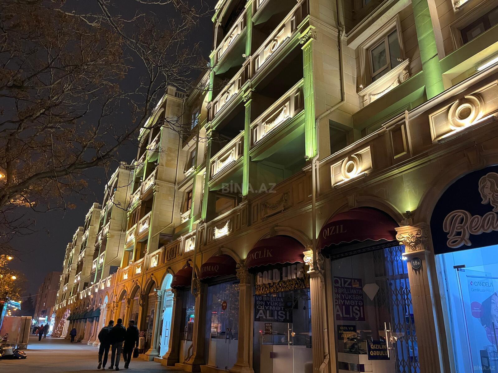 2 otaqlı köhnə tikili 45 m², Gənclik m.