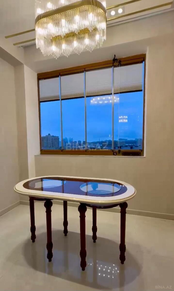 2 otaqlı yeni tikili 70 m², Elmlər Akademiyası m.