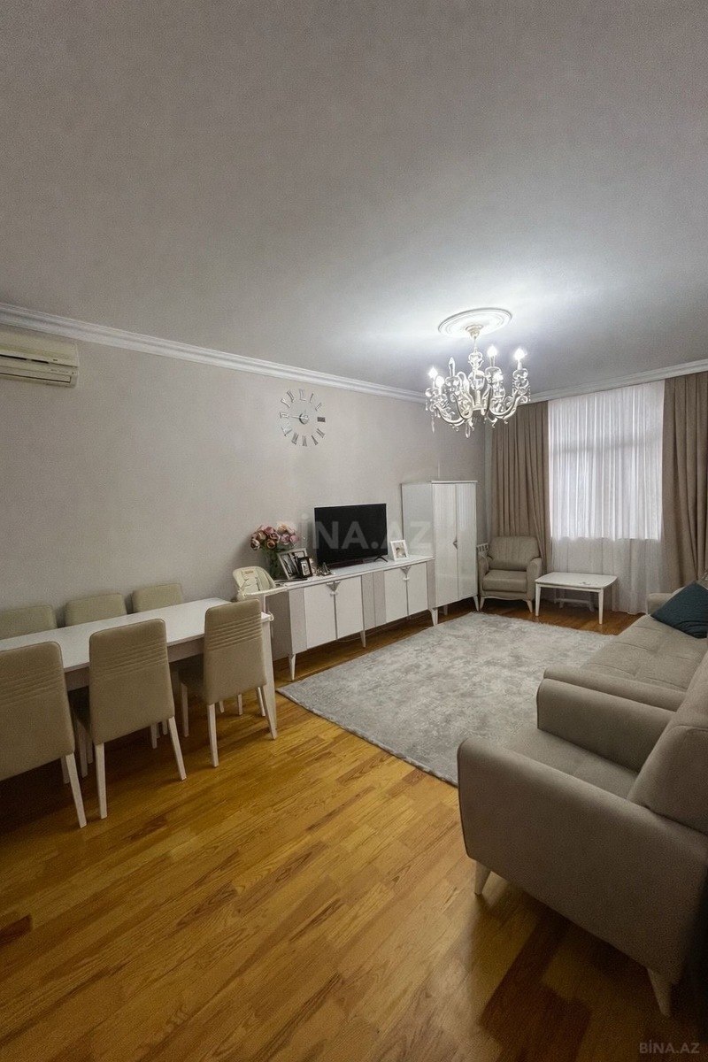 Satılır 2 otaqlı köhnə tikili 55 m², Xalqlar Dostluğu m.