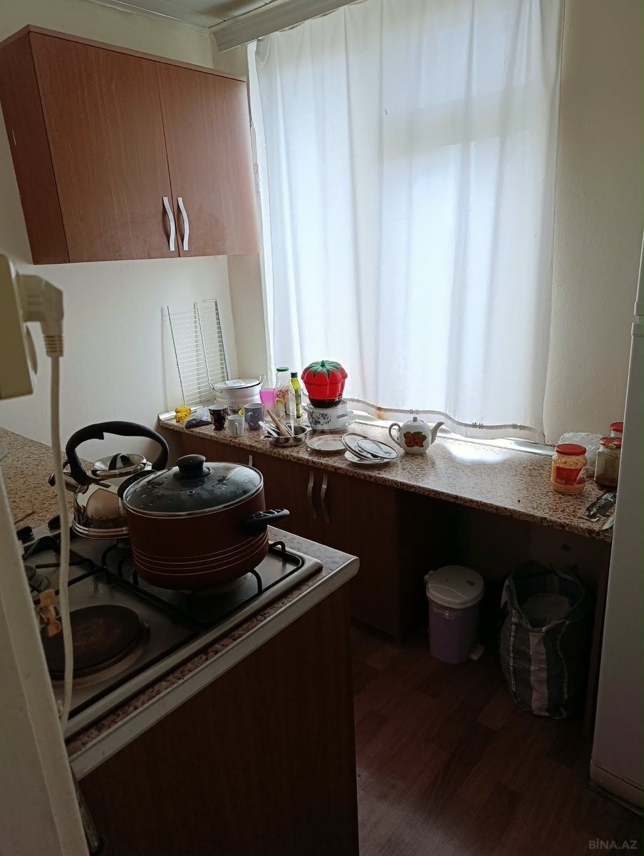 1 otaqlı köhnə tikili 31 m², Elmlər Akademiyası m. - şəkil 2