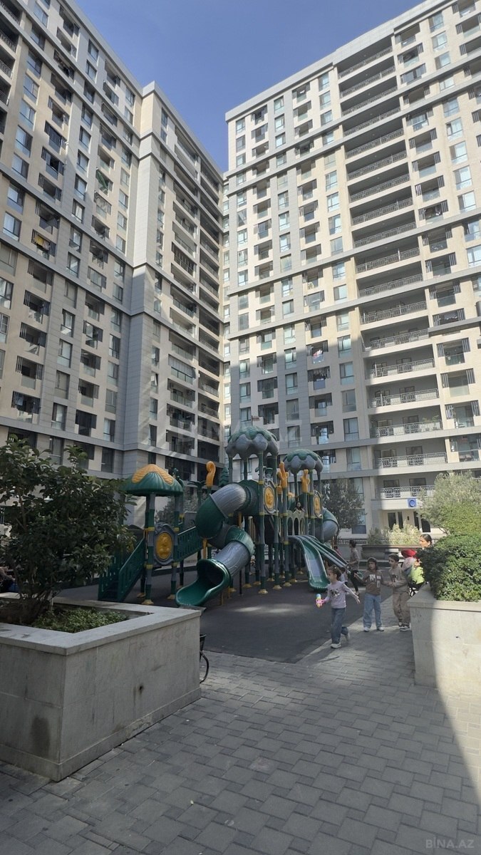 3 otaqlı yeni tikili 110 m², Əhmədli q.