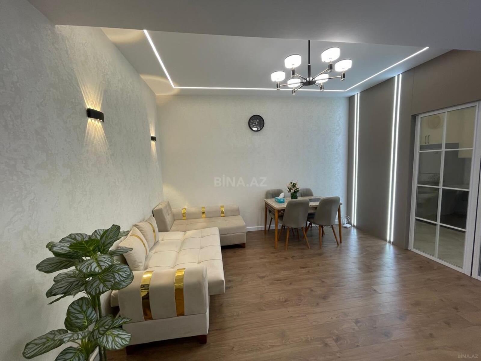 2 otaqlı yeni tikili 85 m², 28 May m.