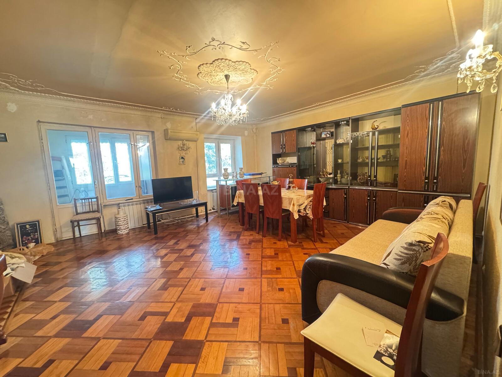 4 otaqlı köhnə tikili 85 m², Elmlər Akademiyası m. - şəkil 2