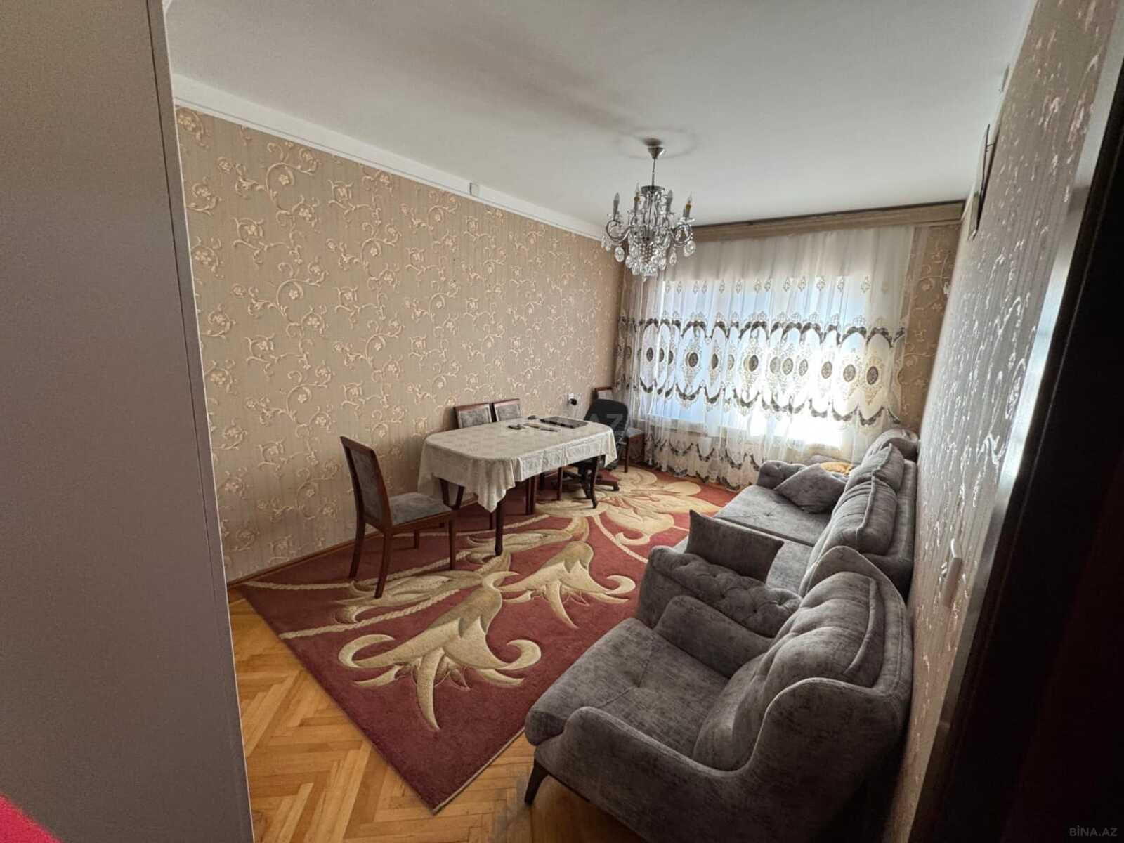 3 otaqlı köhnə tikili 80 m², Neftçilər m. - əsas şəkil