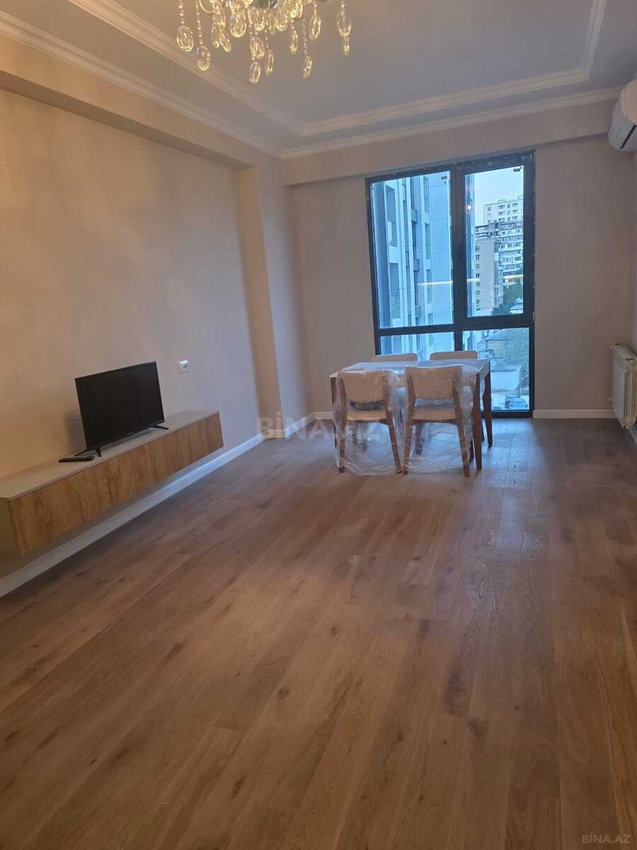 3 otaqlı yeni tikili 75 m², İnşaatçılar m.