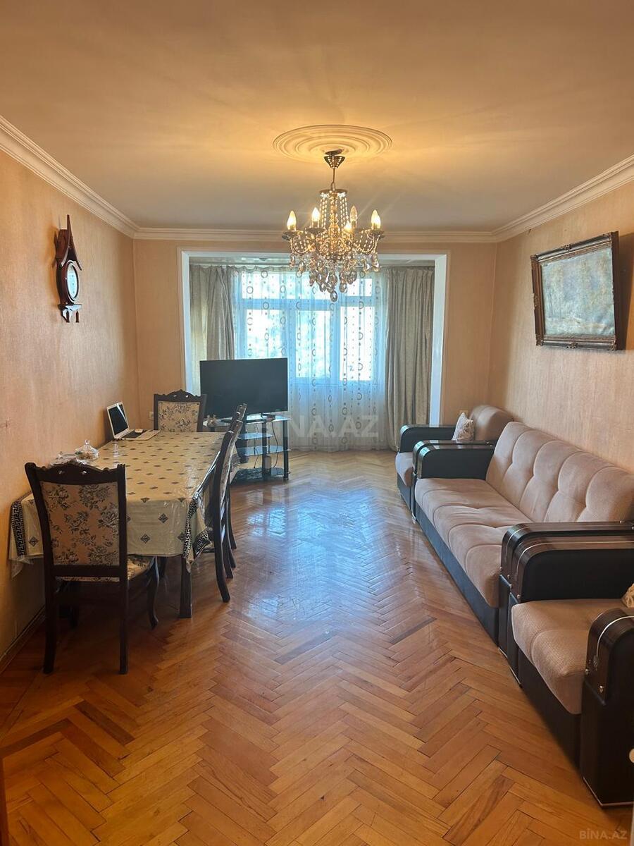 3 otaqlı köhnə tikili 73 m², Gənclik m. - əsas şəkil