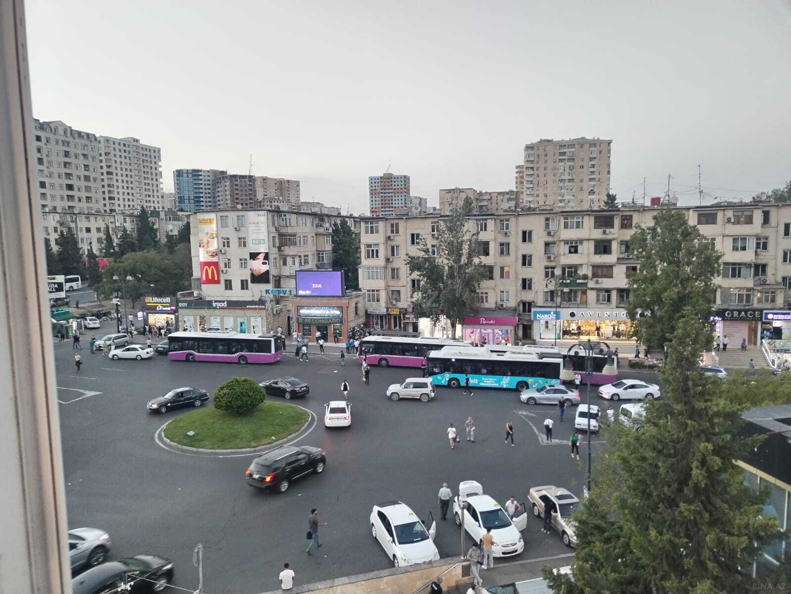 1 otaqlı köhnə tikili 40 m², Memar Əcəmi m.