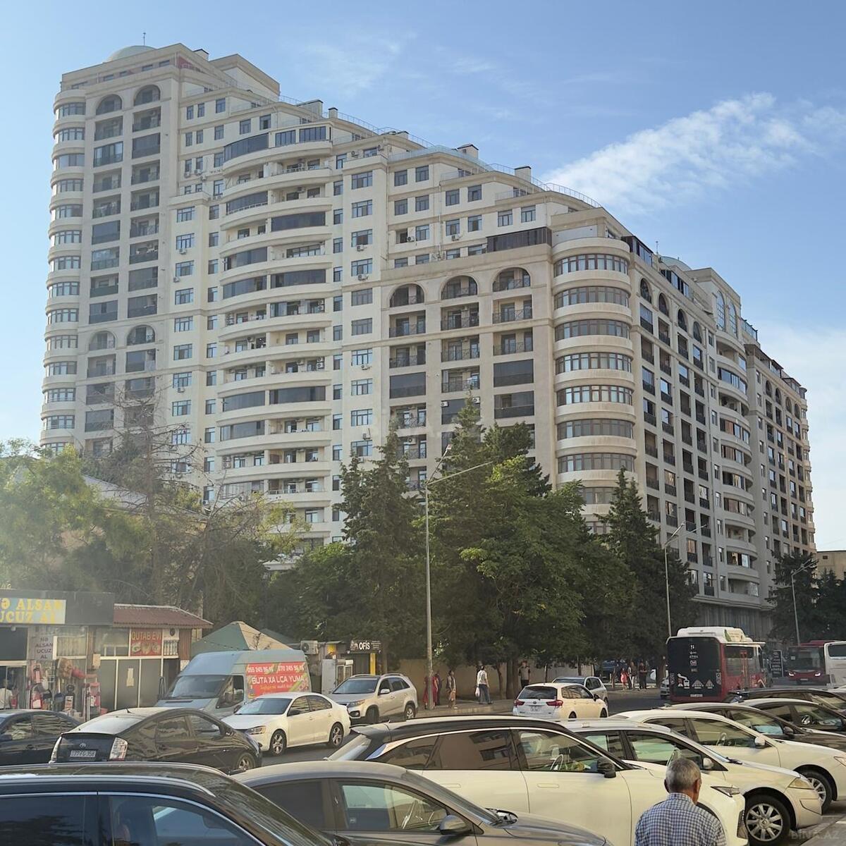 2 otaqlı yeni tikili 60 m², Bakıxanov q.