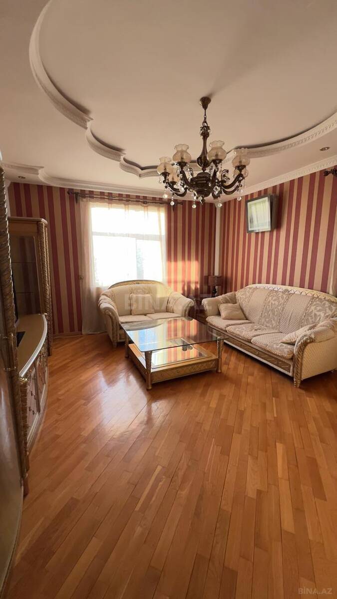 3 otaqlı yeni tikili 120 m², İnşaatçılar m.