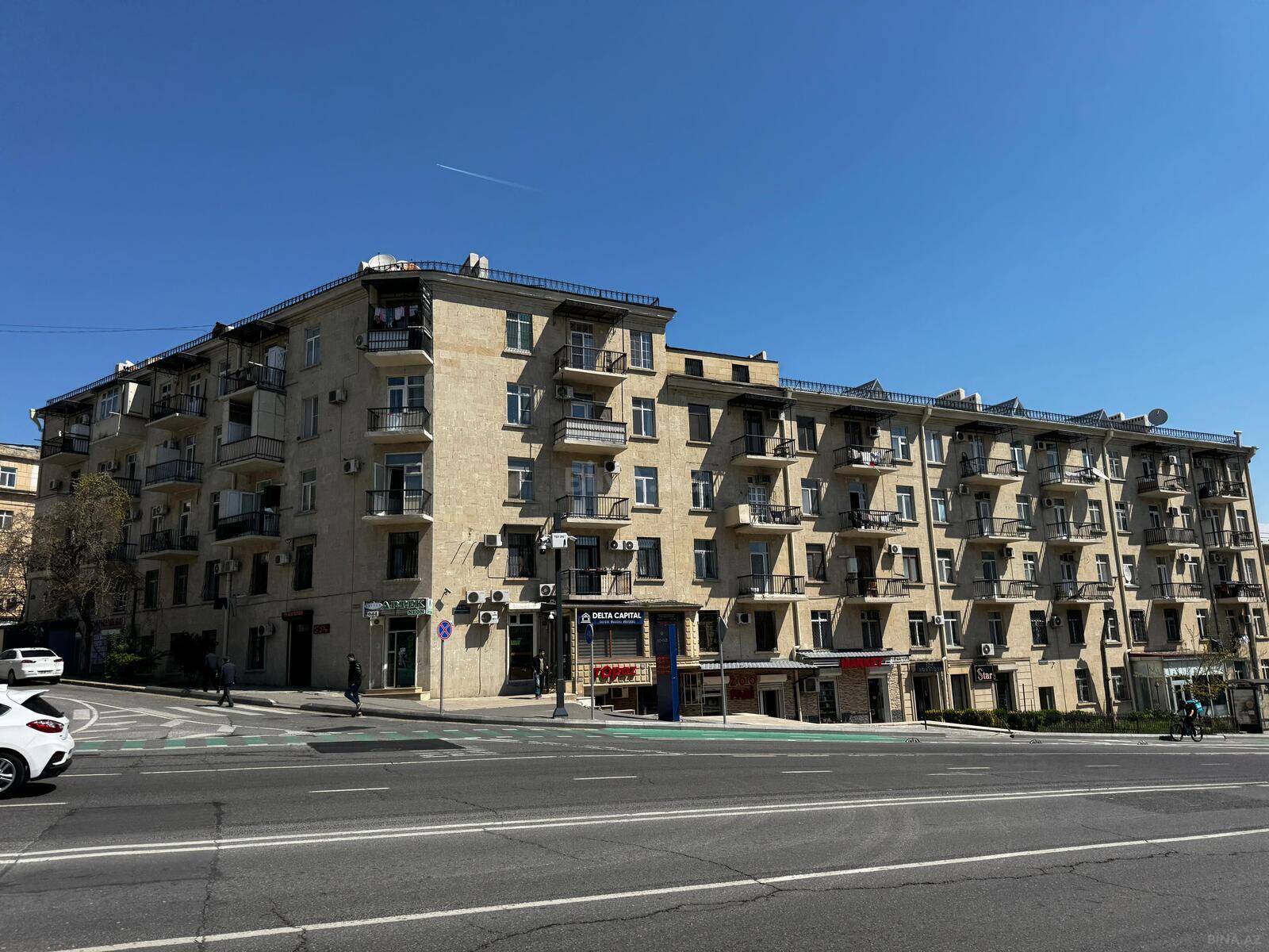 Satılır 2 otaqlı köhnə tikili 40 m², Elmlər Akademiyası m.