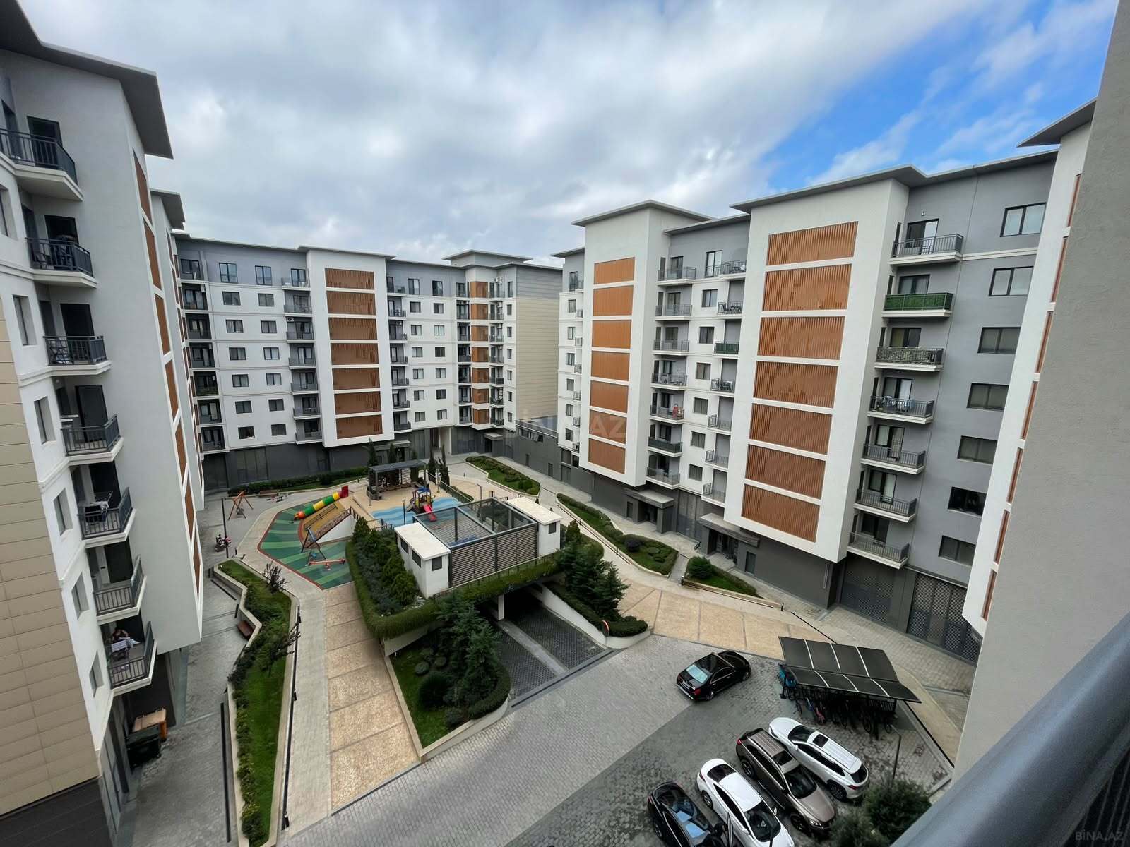 3 otaqlı yeni tikili 105 m², Ağ şəhər q.