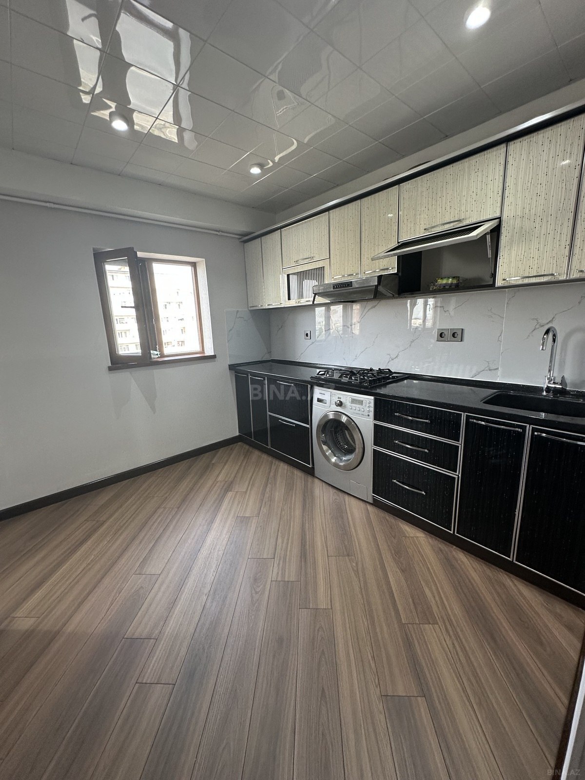 3 otaqlı köhnə tikili 100 m², Koroğlu m. - əsas şəkil