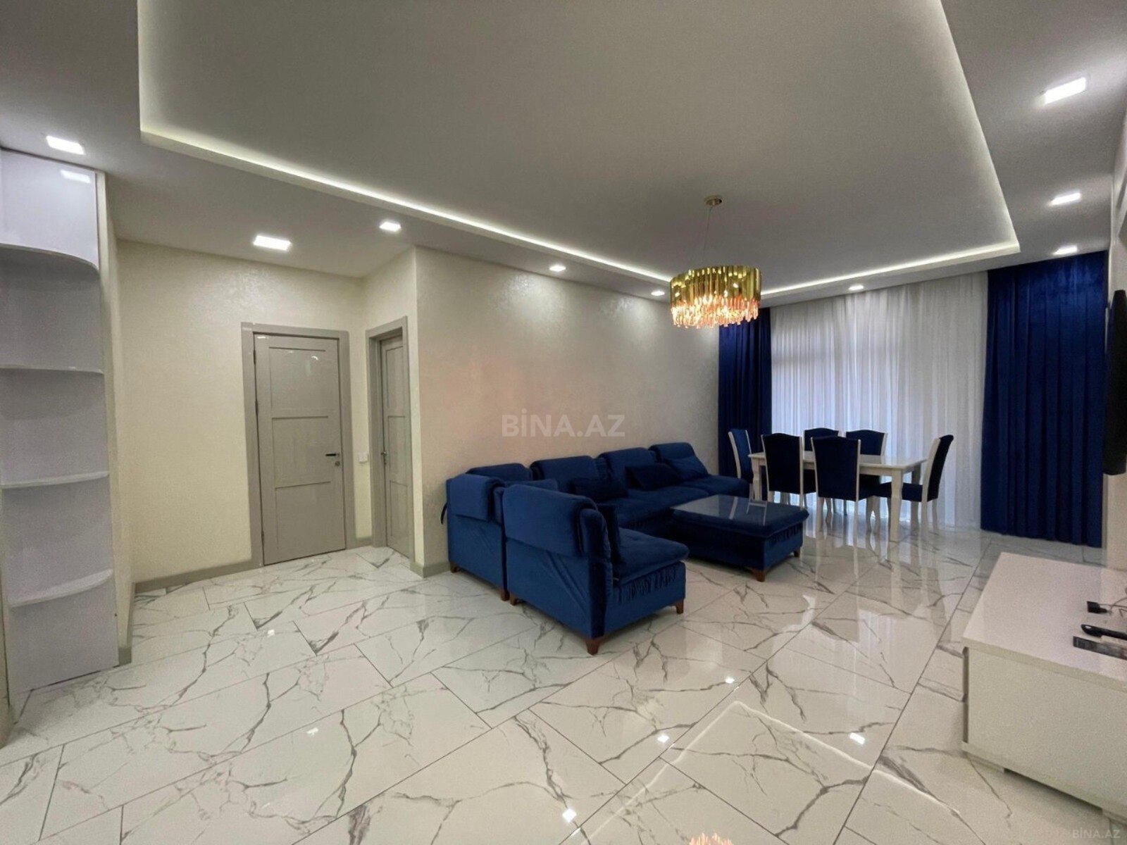 3 otaqlı yeni tikili 110 m², 8 Noyabr m.