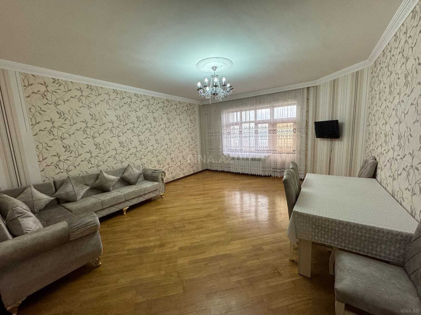 3 otaqlı yeni tikili 132 m², Xətai r.