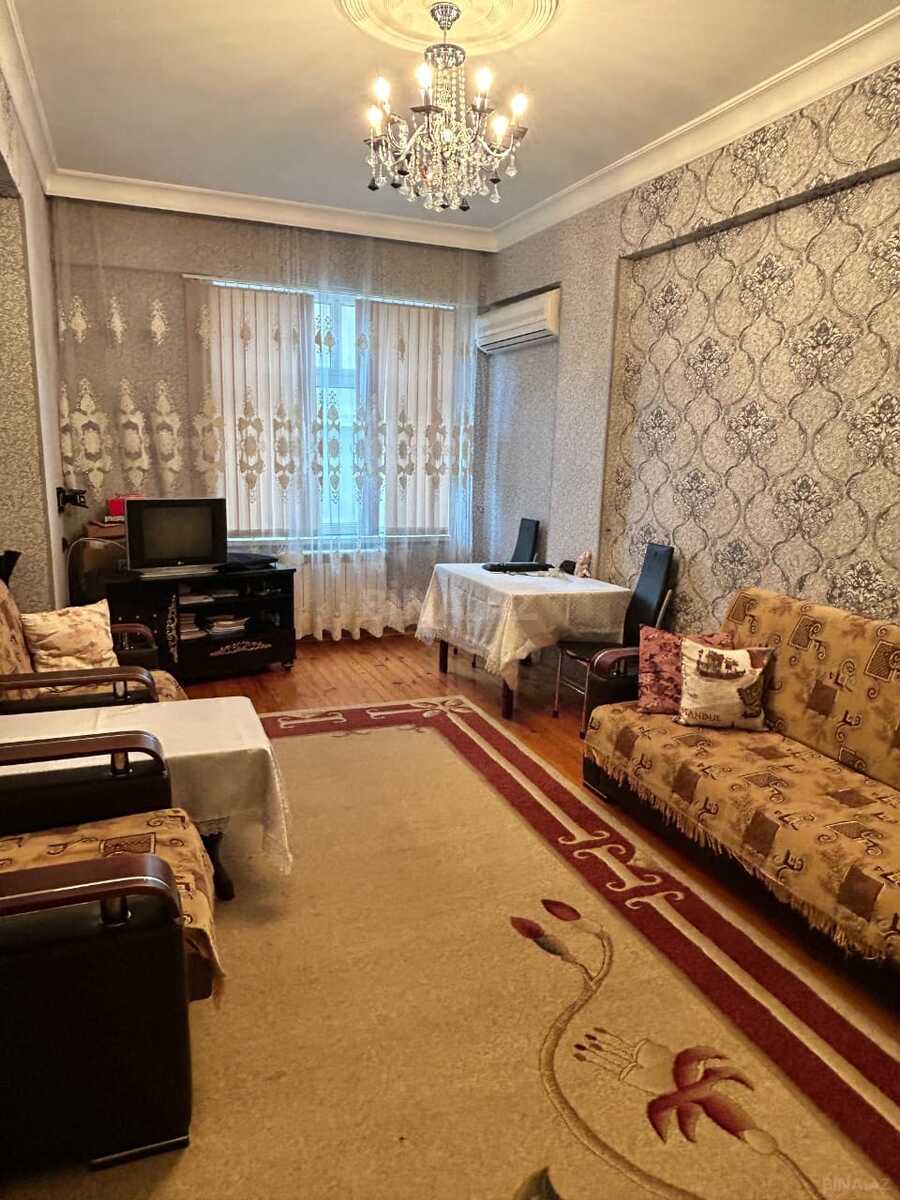 Satılır 2 otaqlı yeni tikili 80 m², 8-ci kilometr q.