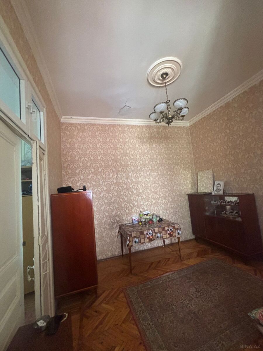 2 otaqlı köhnə tikili 44 m², 28 May m. - əsas şəkil