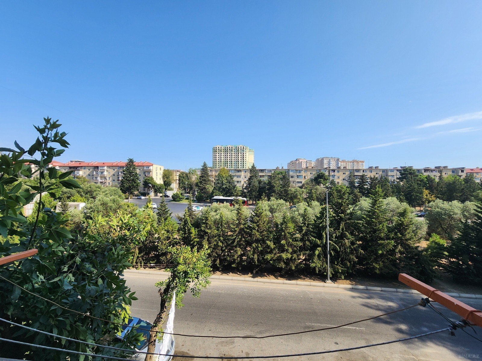 3 otaqlı köhnə tikili 70 m², Neftçilər m. - əsas şəkil