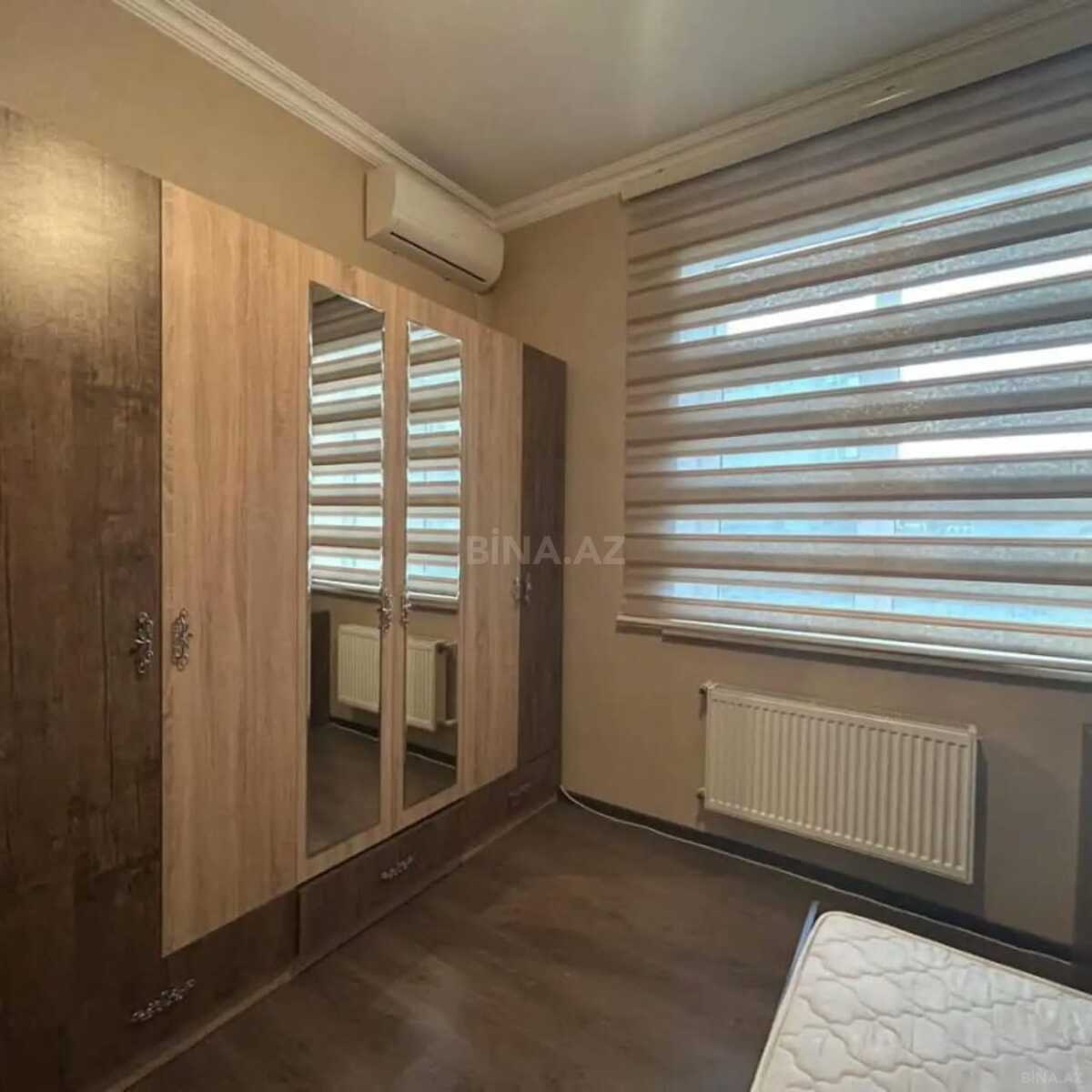 2 otaqlı köhnə tikili 95 m², Memar Əcəmi m.