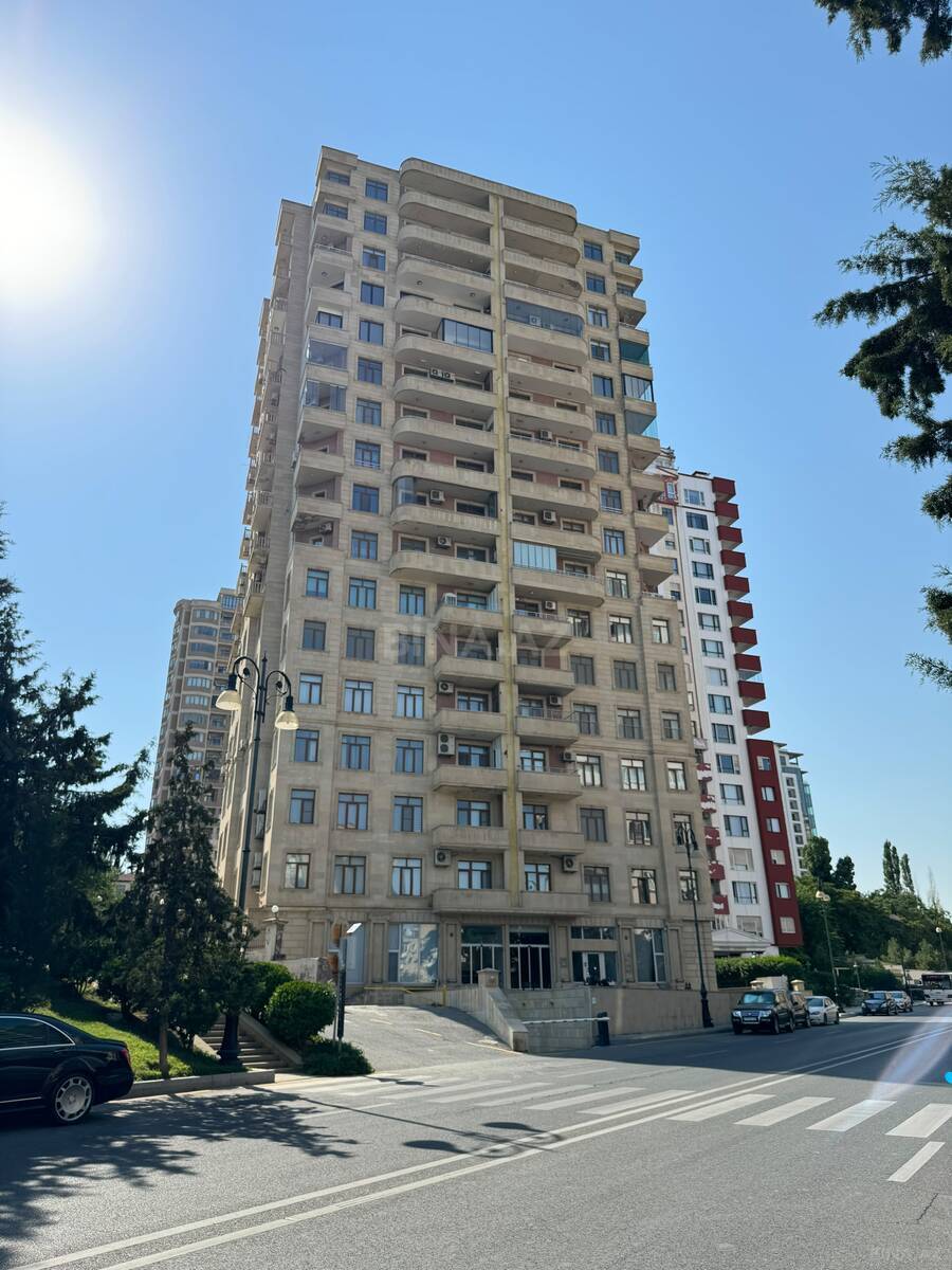 3 otaqlı yeni tikili 100 m², İçəri Şəhər m.