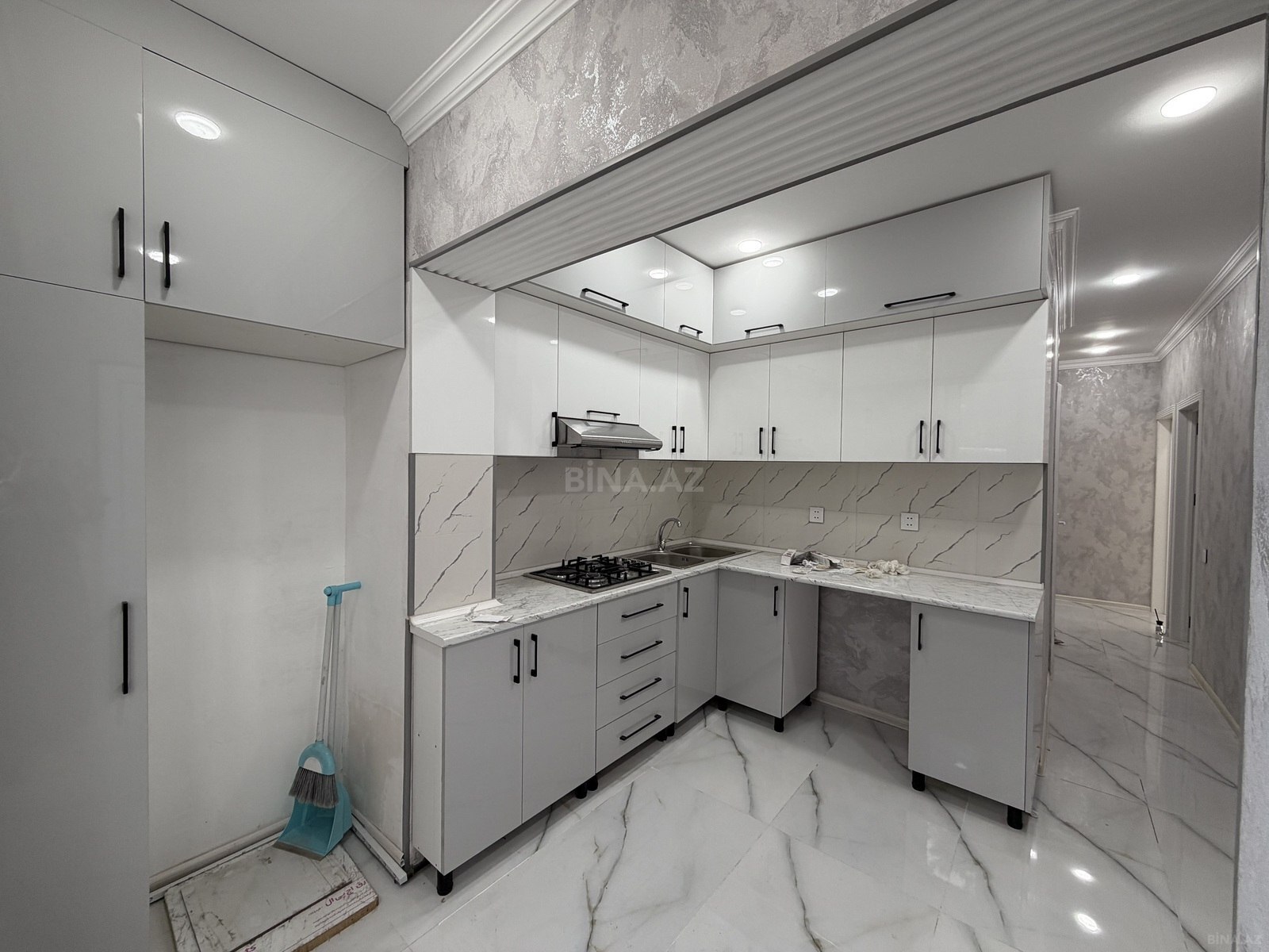 Satılır 4 otaqlı köhnə tikili 108 m², Köhnə Günəşli q.