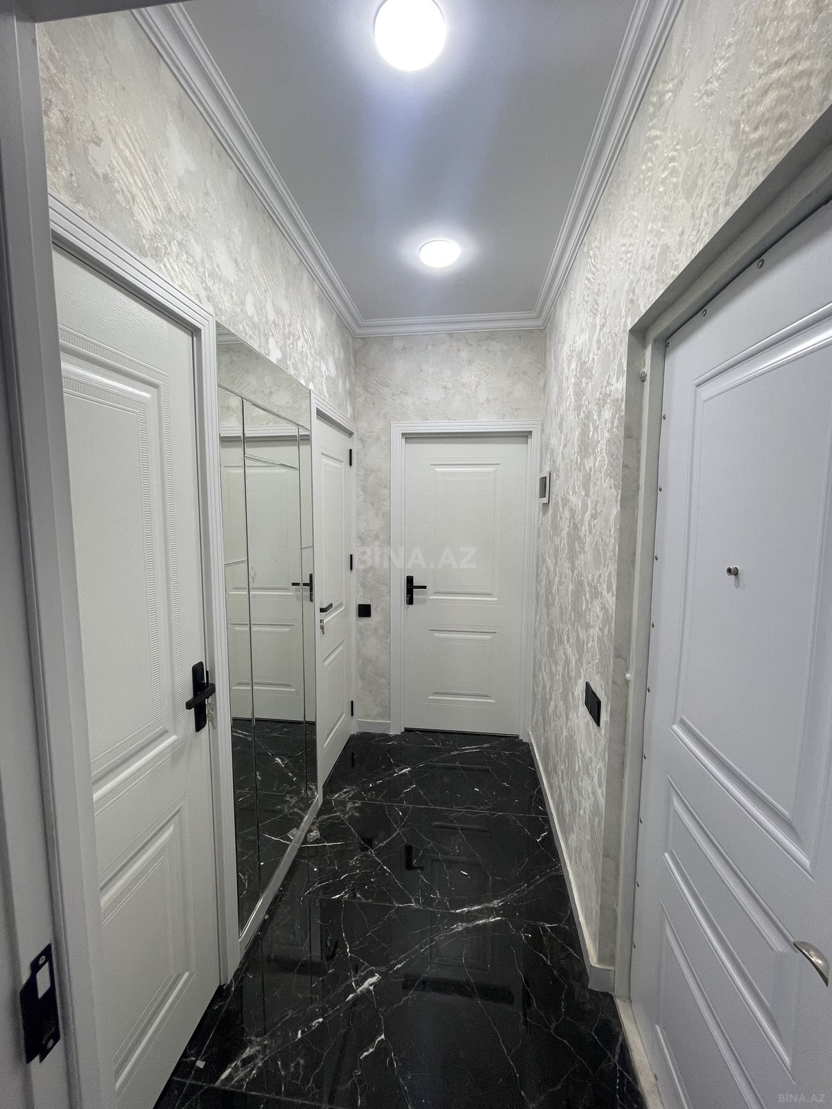 2 otaqlı köhnə tikili 55 m², Memar Əcəmi m. - əsas şəkil