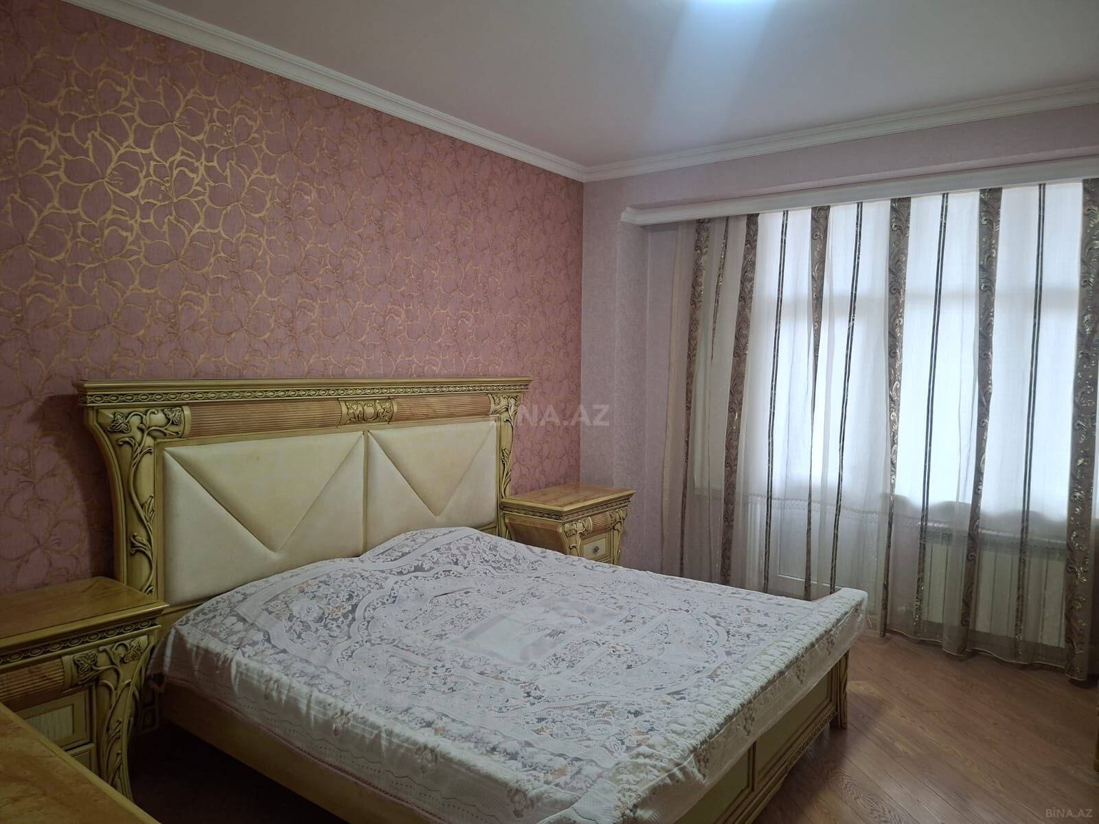 3 otaqlı yeni tikili 140 m², 28 May m.