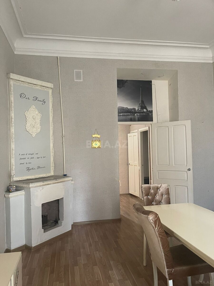 2 otaqlı köhnə tikili 80 m², Ağ şəhər q. - şəkil 3