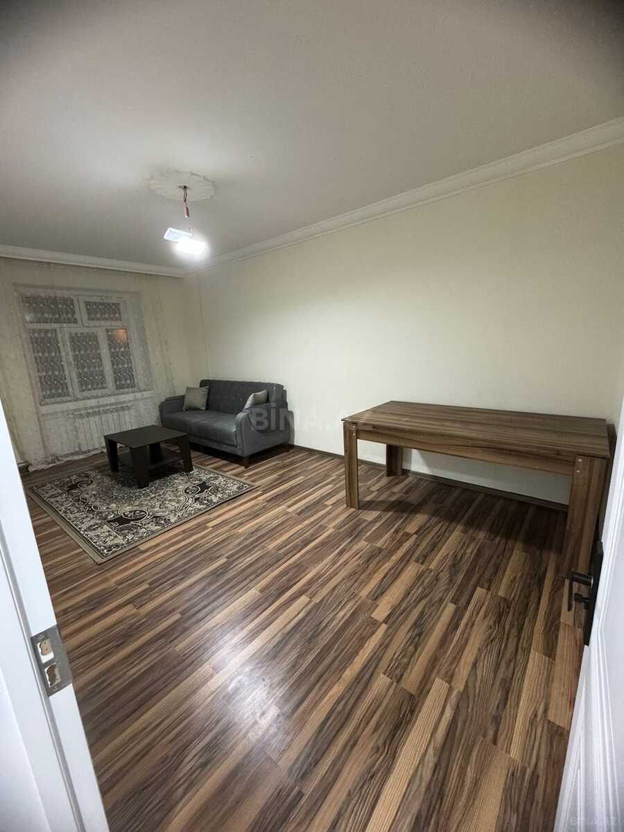 2 otaqlı köhnə tikili 65 m², Xalqlar Dostluğu m.