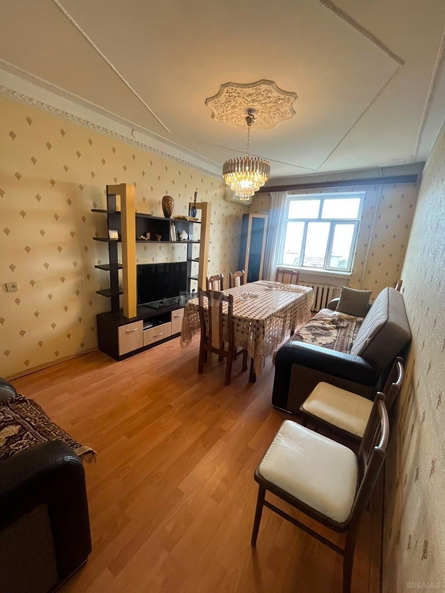 3 otaqlı köhnə tikili 80 m², Həzi Aslanov m.