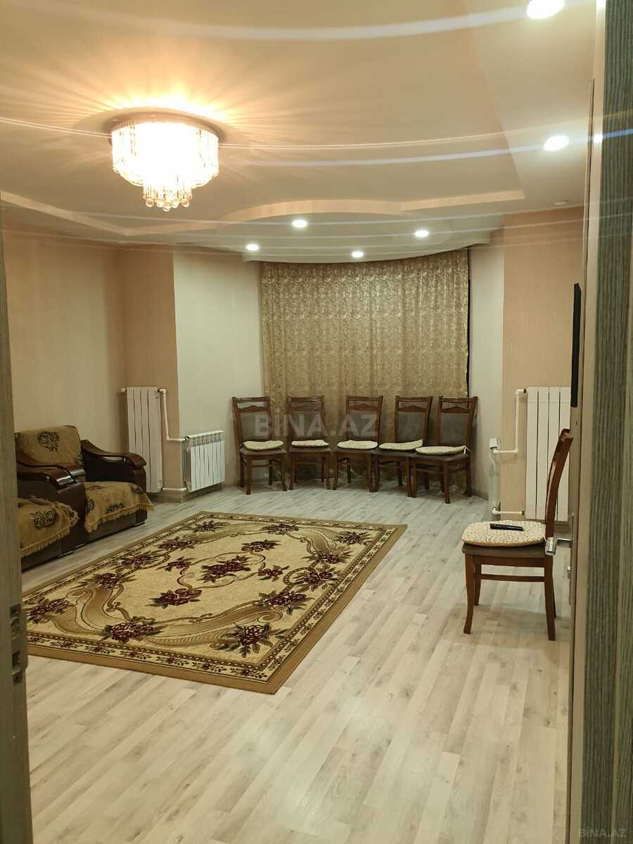 2 otaqlı yeni tikili 68 m², 8 Noyabr m.