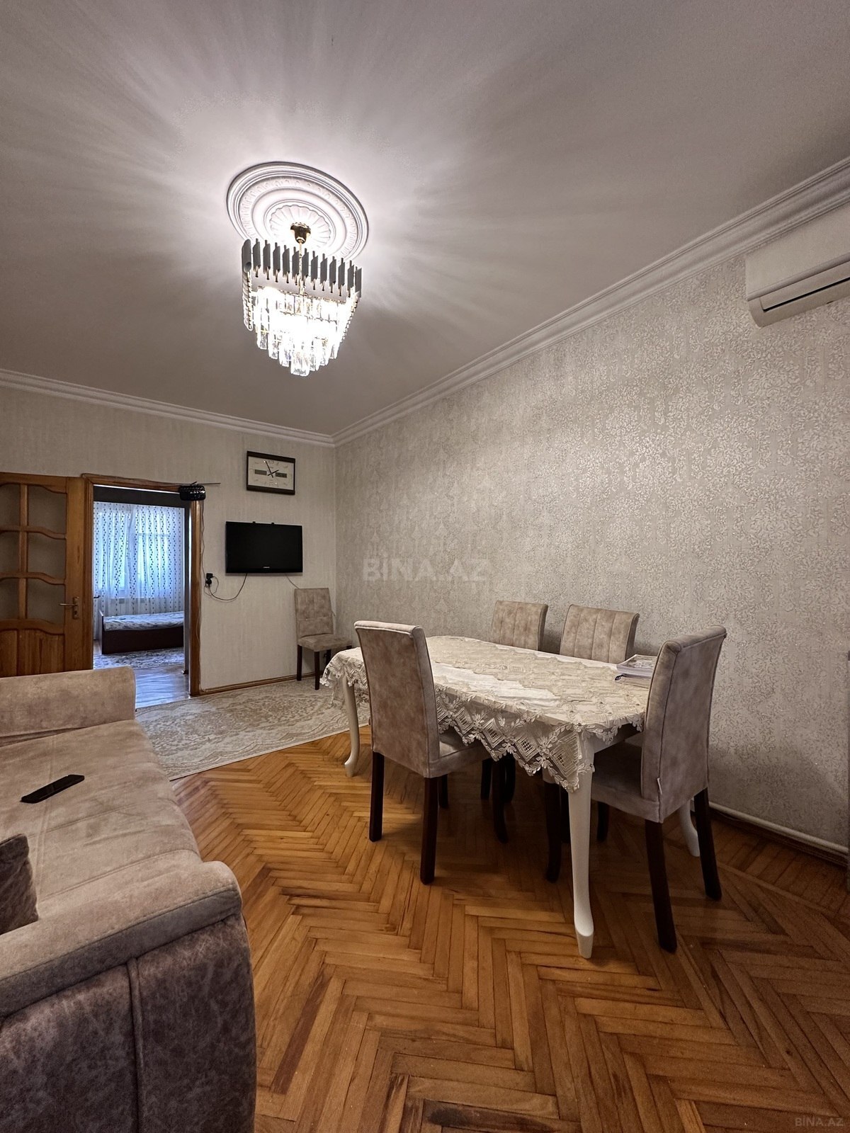 3 otaqlı köhnə tikili 85 m², Memar Əcəmi m.