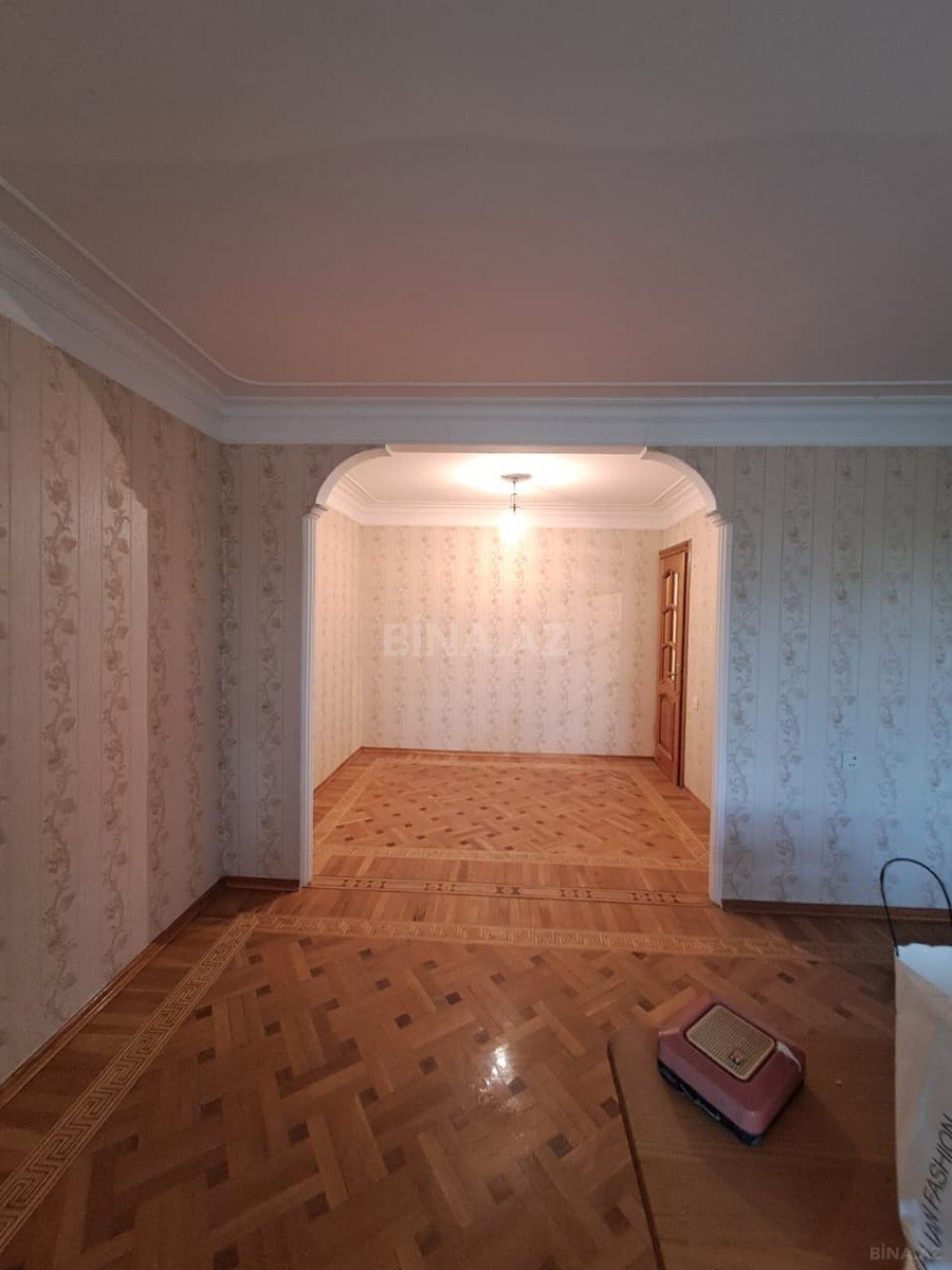 4 otaqlı köhnə tikili 100 m², Neftçilər m. - şəkil 3
