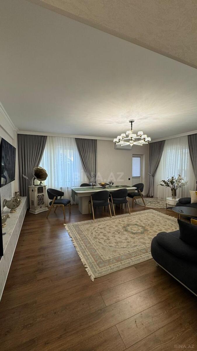 3 otaqlı yeni tikili 136 m², Nizami r.