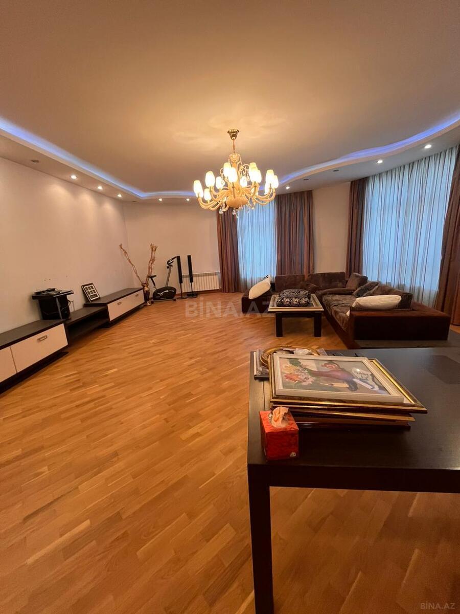 Satılır 4 otaqlı yeni tikili 198 m², 28 May m. - şəkil 2