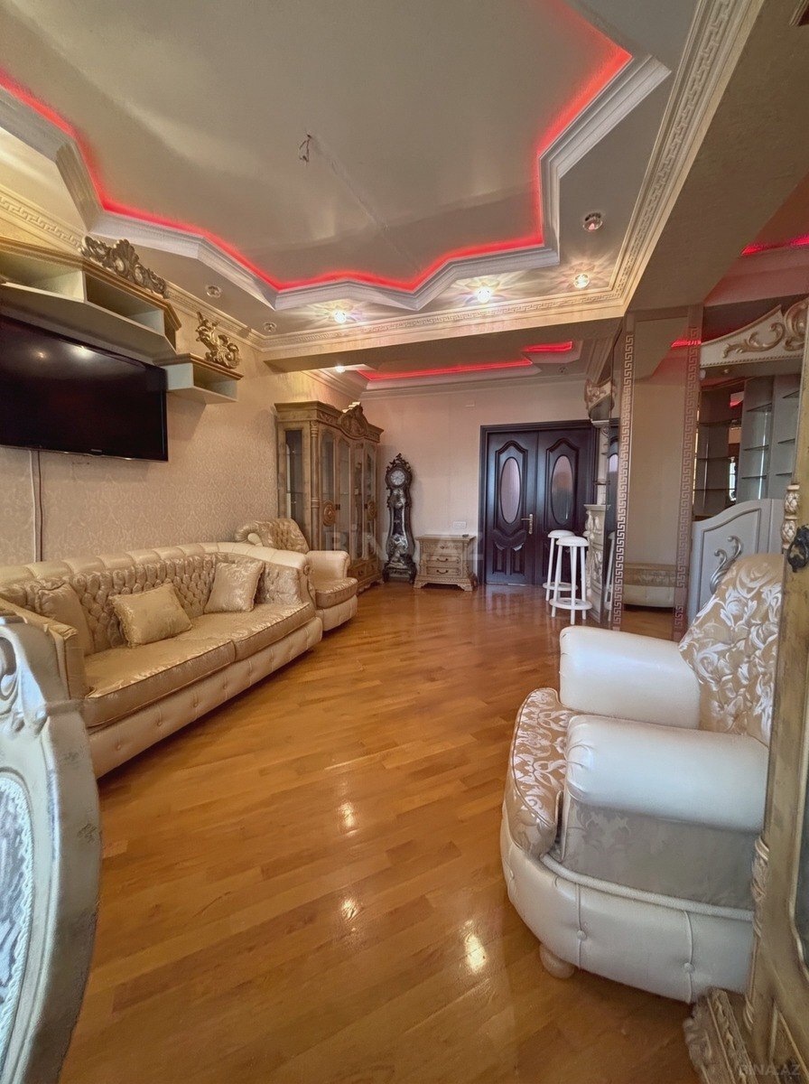 4 otaqlı yeni tikili 160 m², Şah İsmayıl Xətai m. - şəkil 2