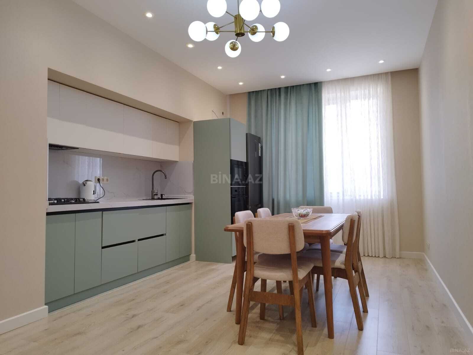 3 otaqlı yeni tikili 78 m², İnşaatçılar m.