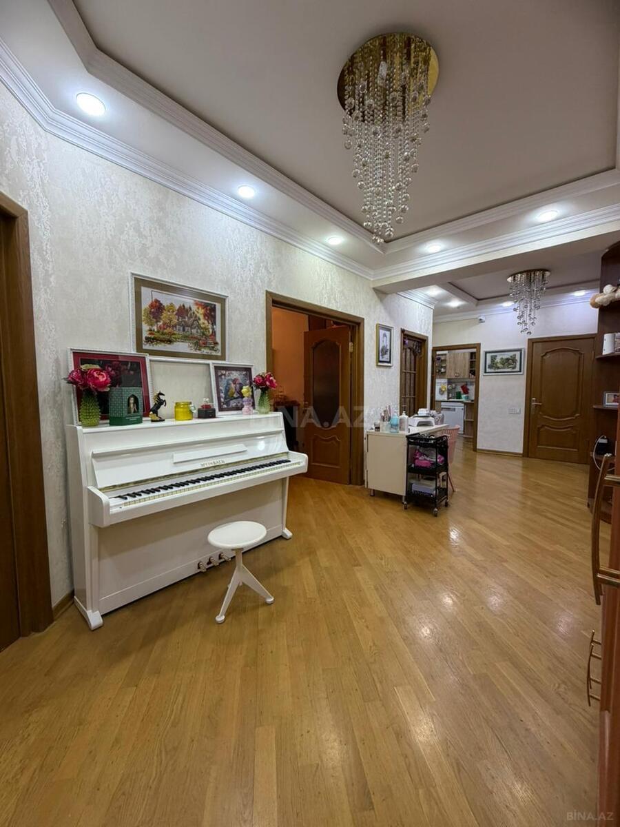 3 otaqlı yeni tikili 120 m², Həzi Aslanov m.