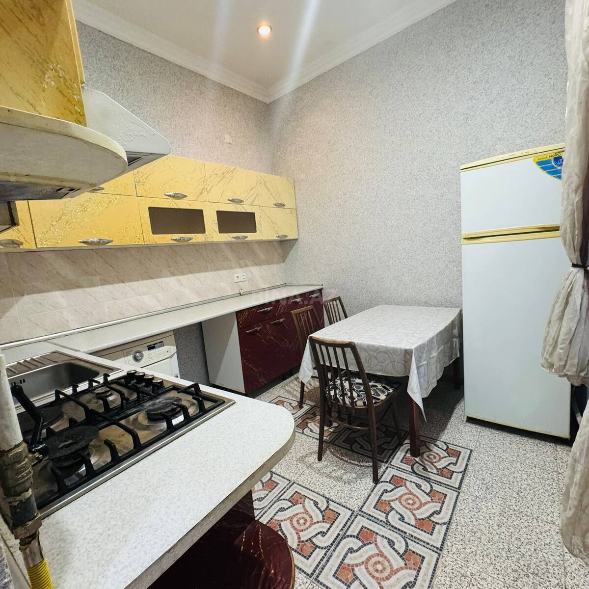 3 otaqlı köhnə tikili 40 m², Nərimanov r. - şəkil 3