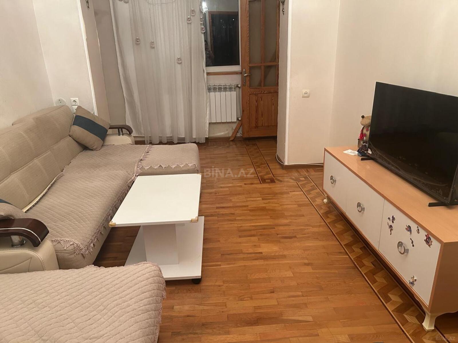 2 otaqlı köhnə tikili 60 m², Yasamal q.