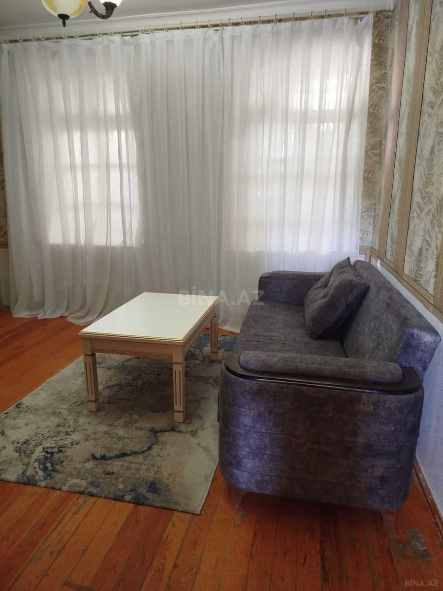 2 otaqlı köhnə tikili 62 m², Səbail r.