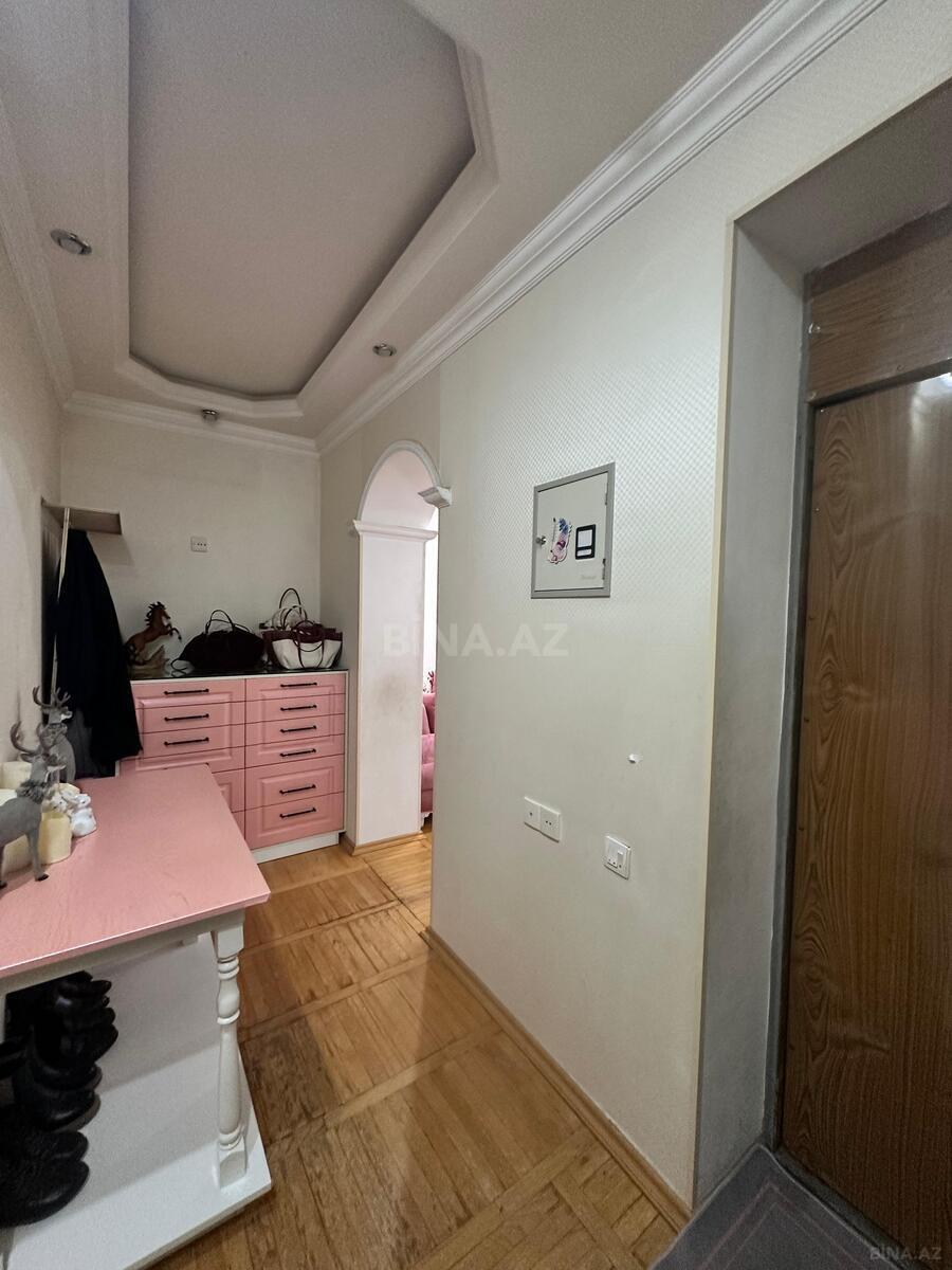 Satılır 3 otaqlı köhnə tikili 70 m², Şah İsmayıl Xətai m. - şəkil 2