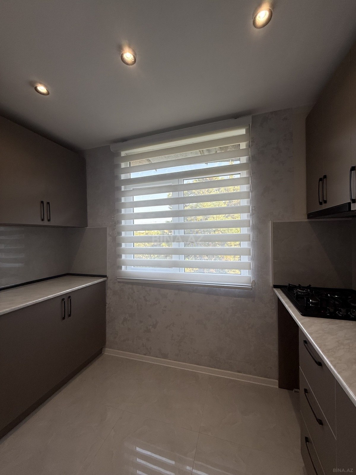 Satılır 2 otaqlı köhnə tikili 45 m², Neftçilər m. - şəkil 2