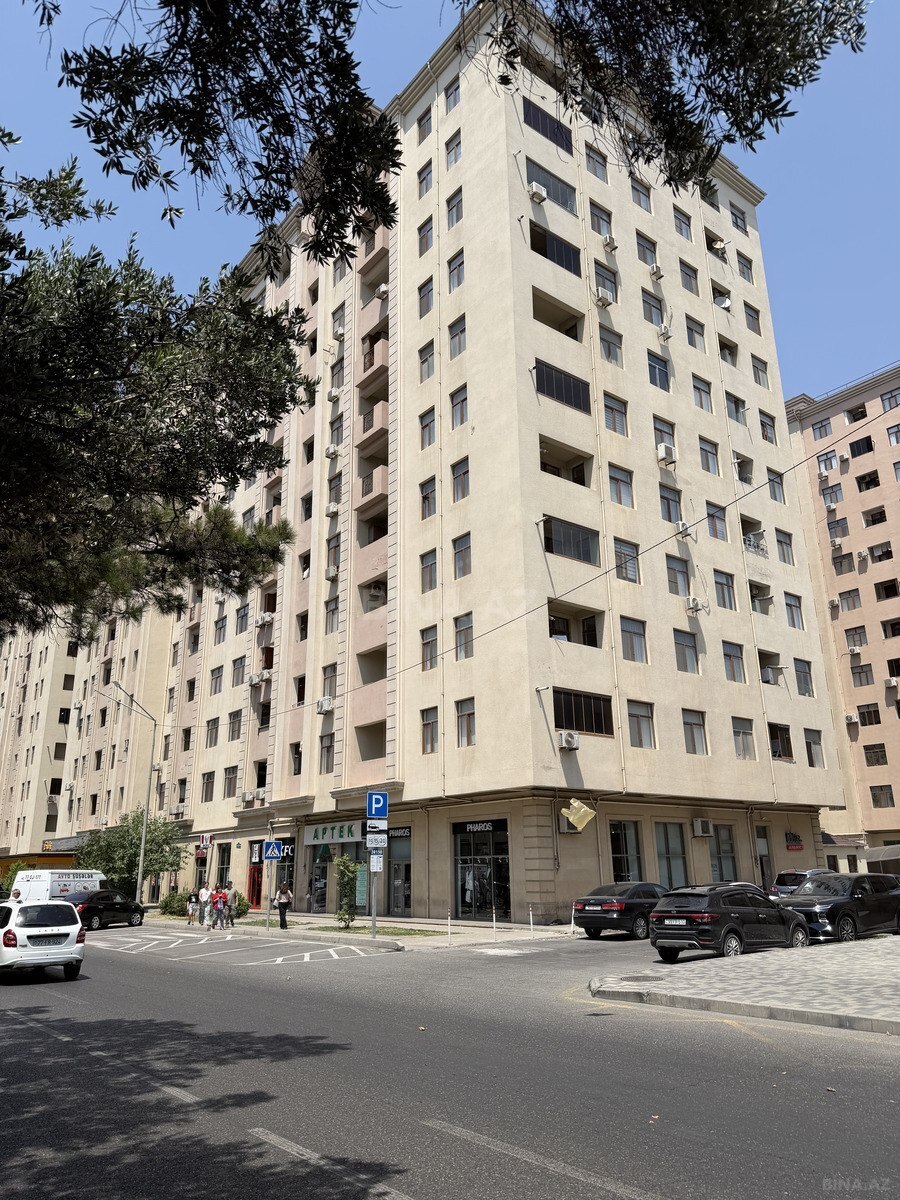 Satılır 3 otaqlı yeni tikili 100 m², Bakıxanov q.