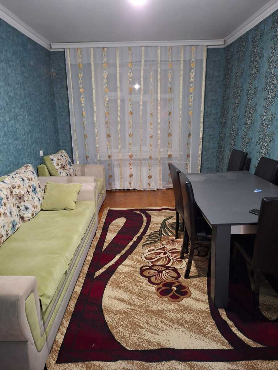 2 otaqlı köhnə tikili 60 m², Həzi Aslanov m. - əsas şəkil