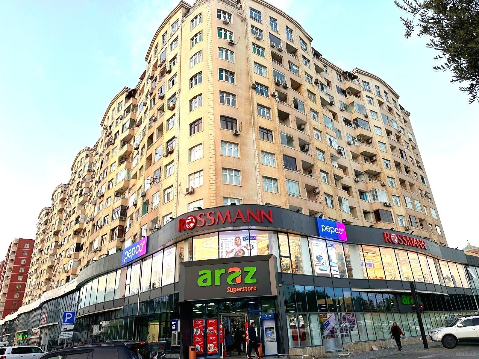 3 otaqlı yeni tikili 100 m², Neftçilər m.