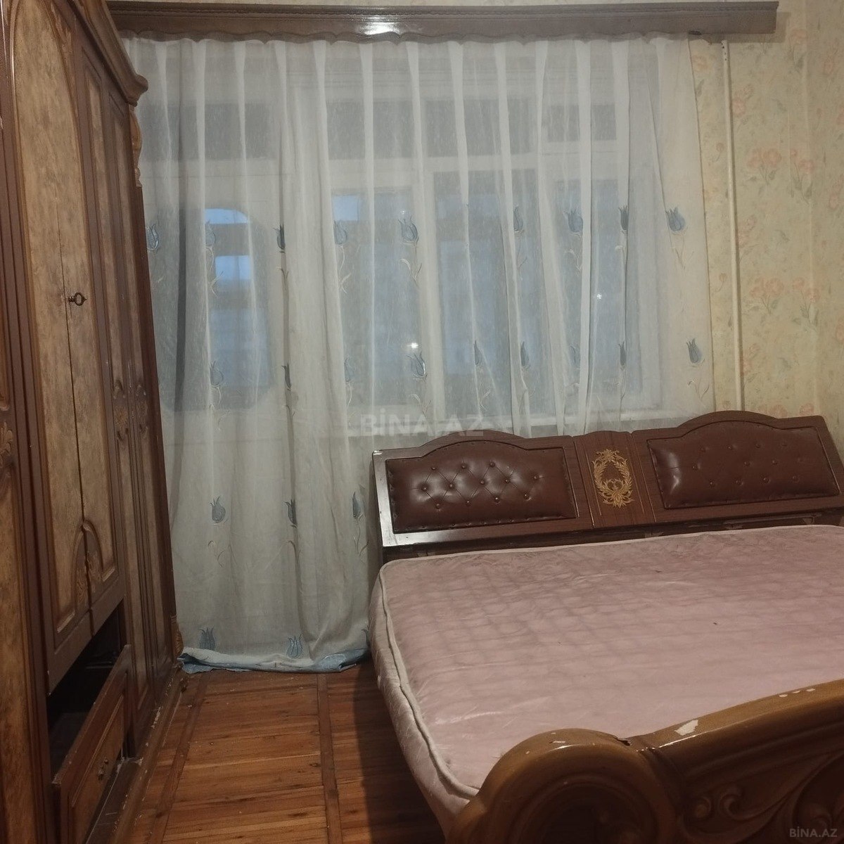 4 otaqlı köhnə tikili 70 m², Əhmədli m.